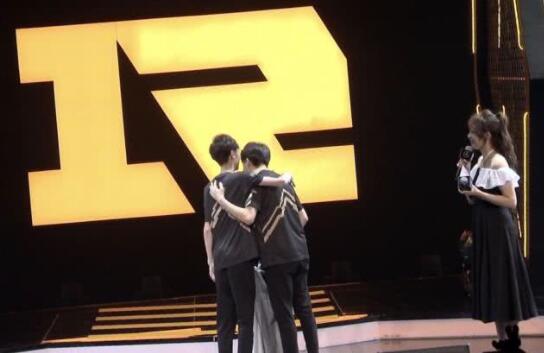 �D��Mlxg���۷۽z�I��