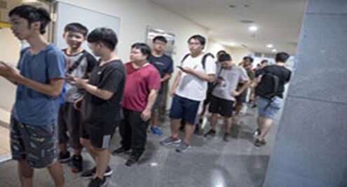 �D����Ӣ��(li��n)�ˡ����(du��) AHQ Fighter ֱ�����ɹ��Z