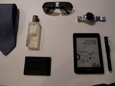 �D��Kindle Paperwhite�����ϡ����ࡢ�F�{