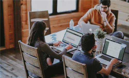 ���ʹ��Assignments��ֹ���I(y��)���u��