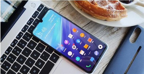 iQOO Pro�����w�������w����죬3����(y��u)�c1���̰�